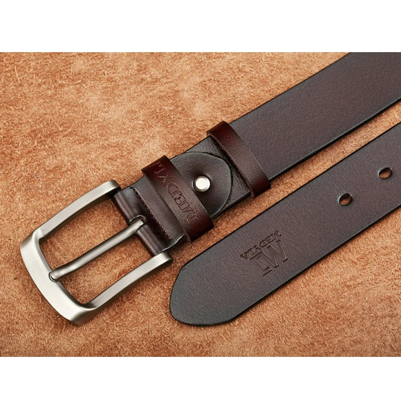 MEDYLA Leather Strap For Men by Luxurymania24 brown full grain leather belt with brushed metal buckle close up