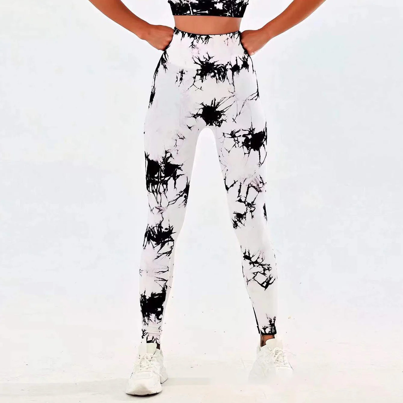 Black and white tie-dye seamless high waist gym leggings fitted for active wear