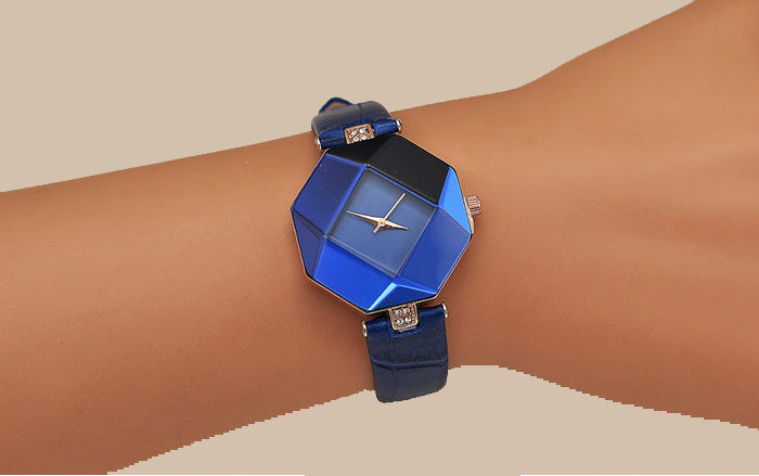 Geometry Crystal Leather Quartz Wristwatch