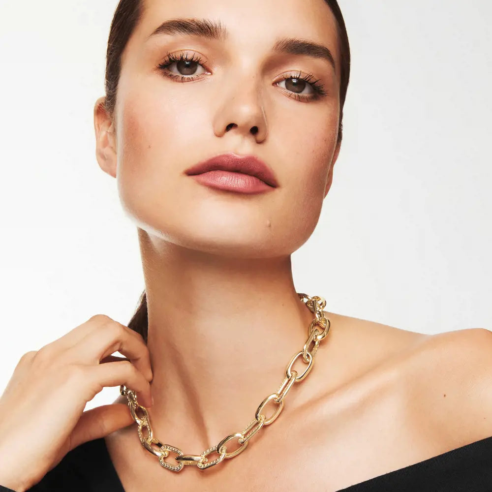 Dark Velvet Necklace