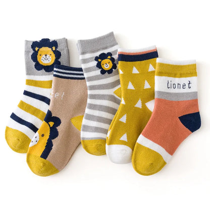 Cute kids warm socks for winter featuring colourful animal designs and patterns for comfort and style