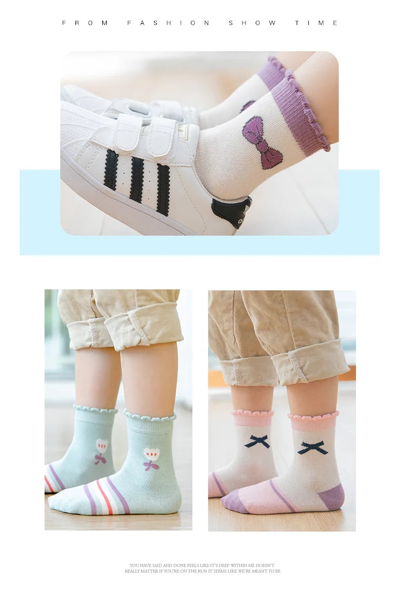 Cute kids warm socks for winter featuring playful designs and soft materials for comfort.